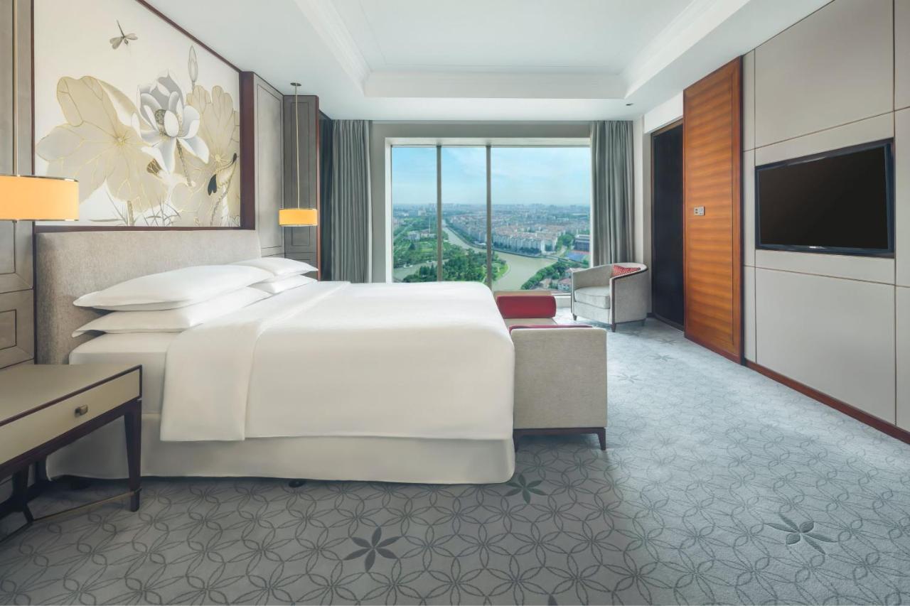 Sheraton Shanghai Jiading Hotel Exterior photo