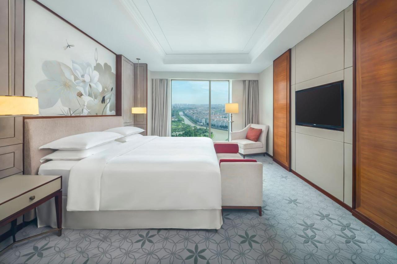 Sheraton Shanghai Jiading Hotel Exterior photo